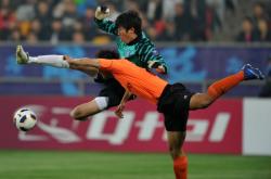 包含关键时刻亚冠传出新动向；斯图加特门线救险；管理层表态——管理层满意；心理建设被强调的词条