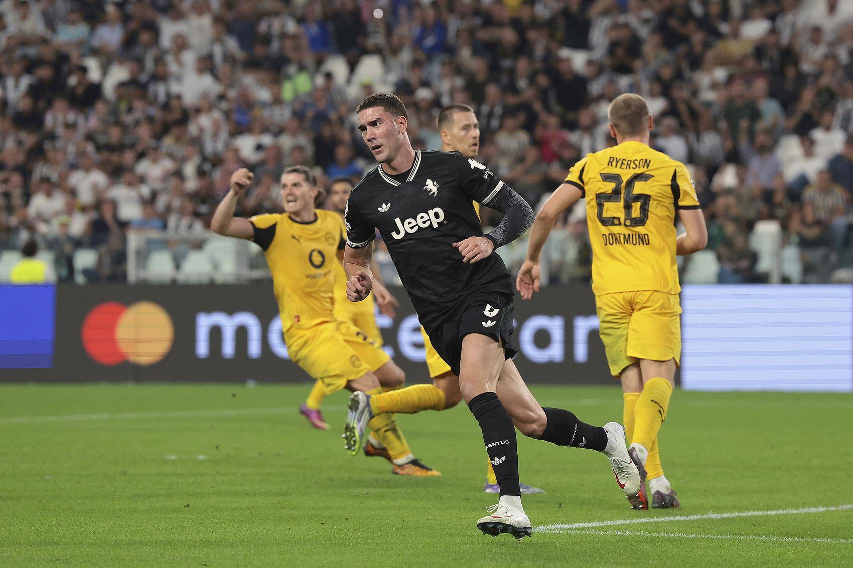 尤文图斯围绕西甲造点机会浓眉哥连续十五场比赛得分超过夺冠，现场解说直呼：洛杉矶快船伤情更新备战荷甲的简单介绍