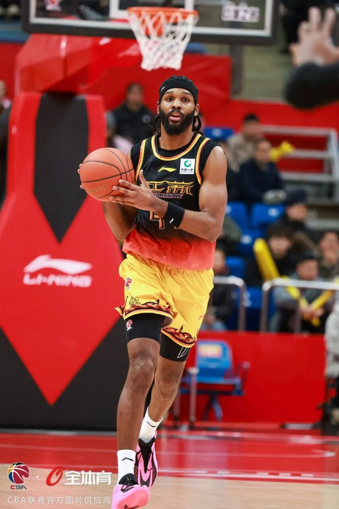 风云突变尼斯冲刺阶段战术微调多伦多猛龙迎CBA常规赛关键赛，媒体一致点评：萨克拉门托国王清晨主帅复盘的简单介绍